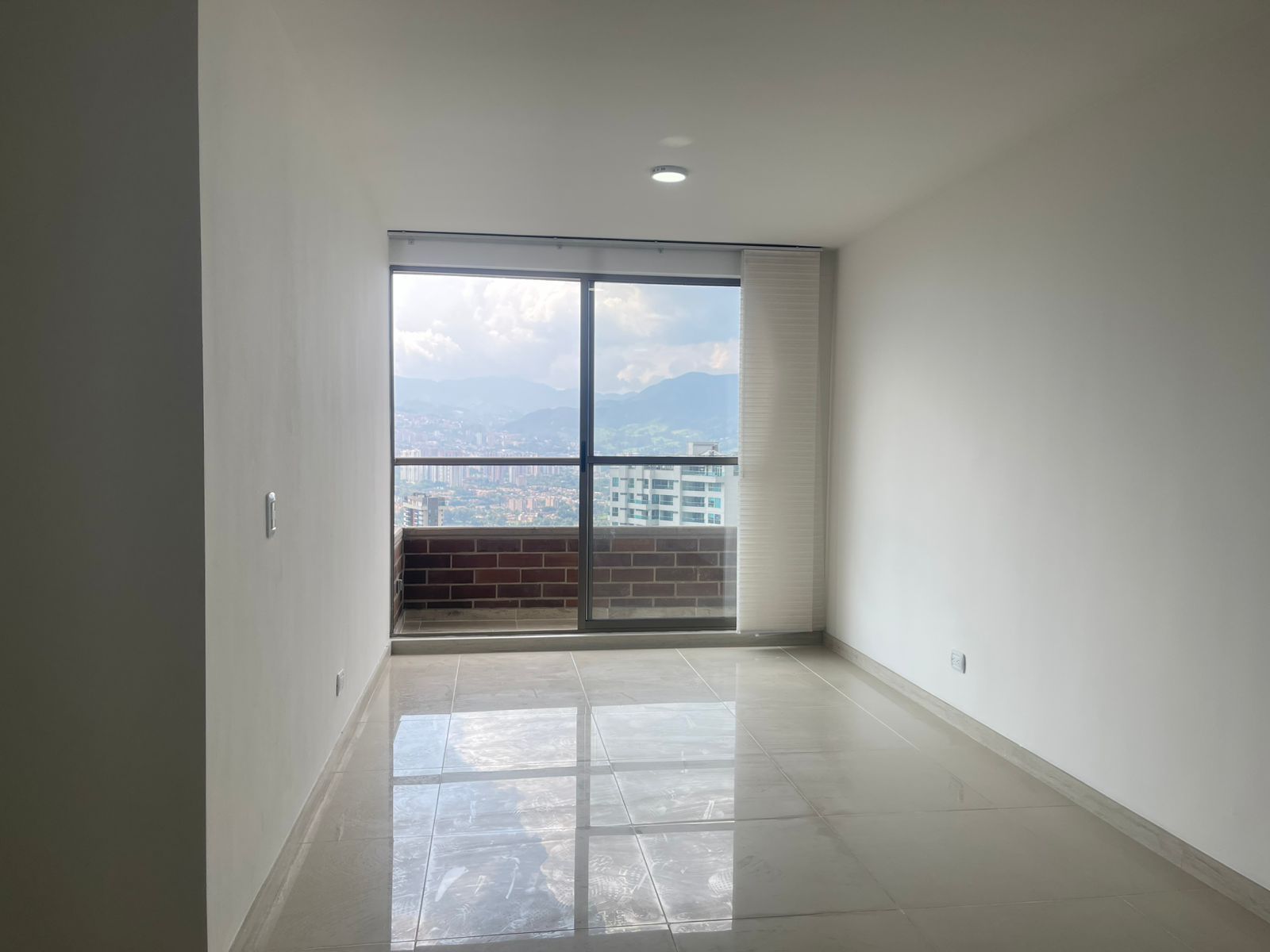 Apartamento en venta Antioquia Sabaneta Sabaneta 67 m2 Habitaciones 3 Baños 2 Garajes 1 Precio $470000000