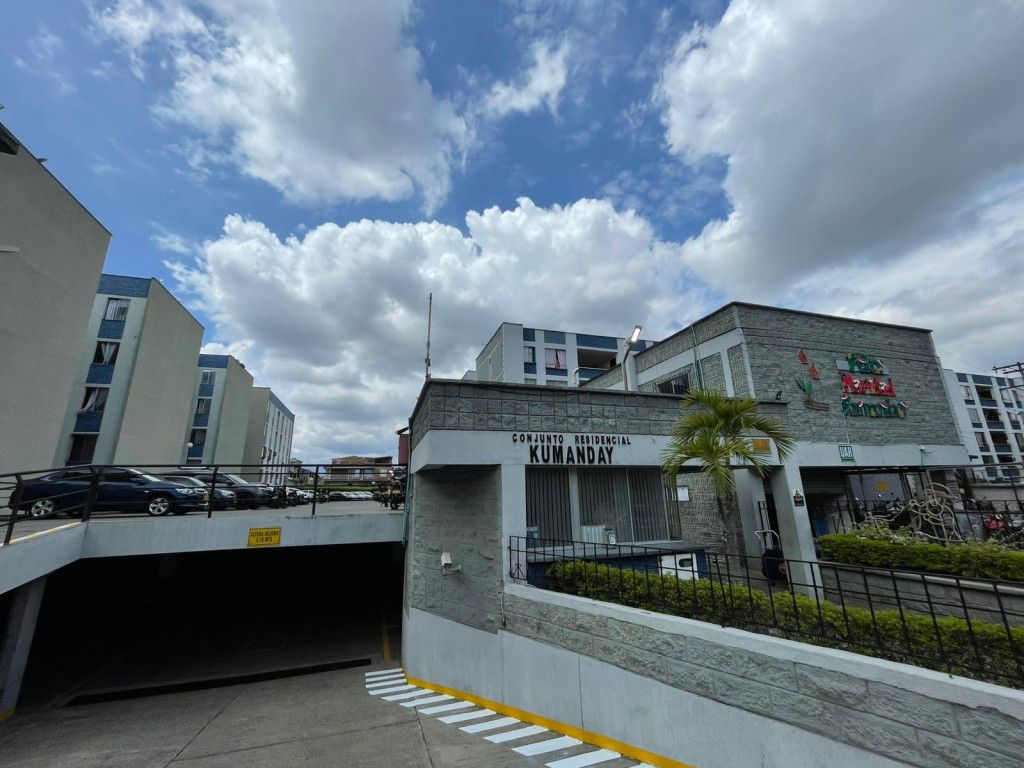 Apartamento en arriendo Valle Del Cauca Cali Los Parques - Barranquilla 65 m2 Habitaciones 3 Baños 2 Garajes 1 Precio $1520000