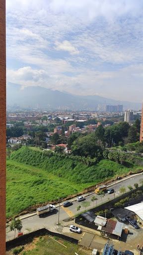 Apartamento en arriendo Antioquia Itagüí Cr Zanetti 67 m2 Habitaciones 3 Baños 2 Garajes 1 Precio $2700000