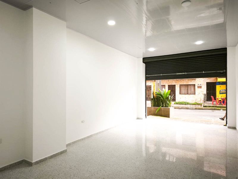 Local en arriendo Antioquia Itagüí Los Naranjos 44 m2 Habitaciones 0 Baños 1 Garajes 0 Precio $2800000