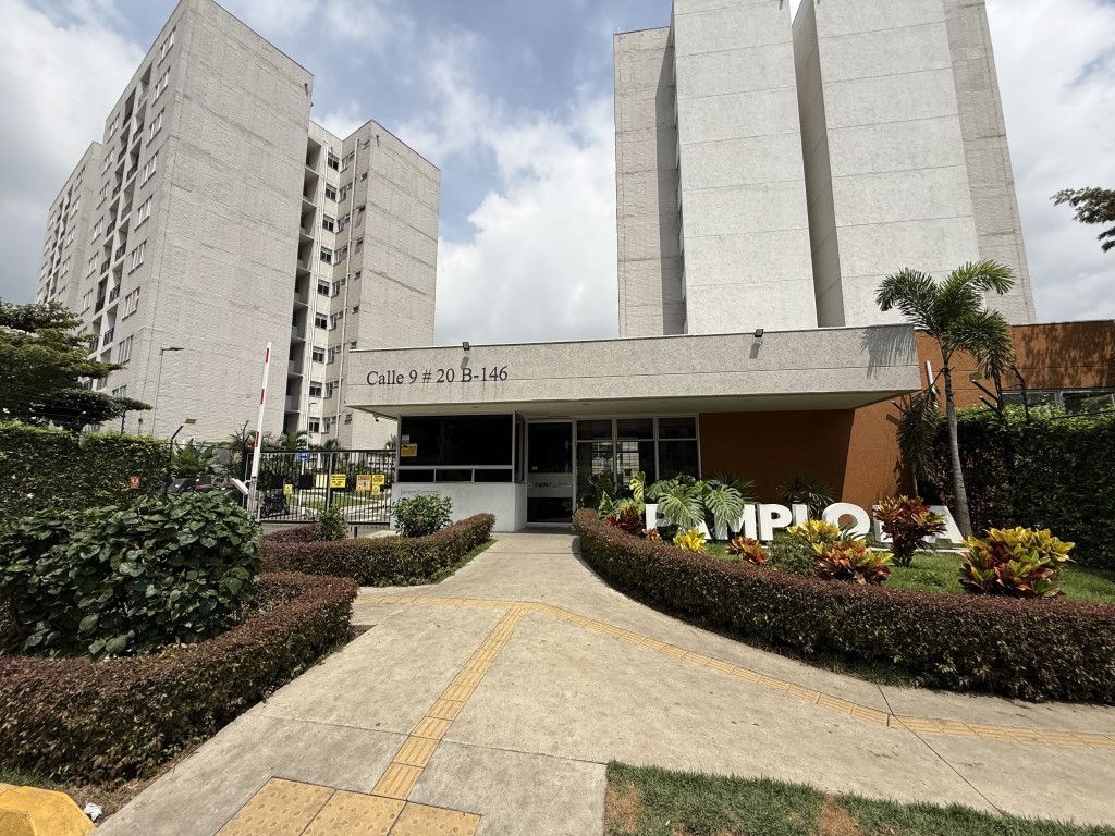 Apartamento en arriendo Valle Del Cauca Yumbo Ciudad Guabinas 70 m2 Habitaciones 3 Baños 2 Garajes 0 Precio $1220000