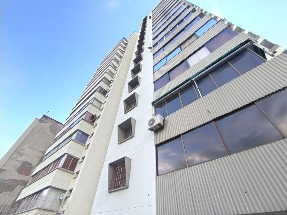 Apartamento en venta Valle Del Cauca Cali El Piloto 237 m2 Habitaciones 3 Baños 3 Garajes 1 Precio $350000000