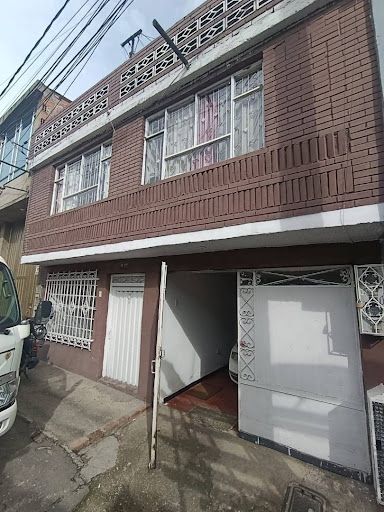Casa en venta Cundinamarca Bogotá Onassis 450 m2 Habitaciones 10 Baños 5 Garajes 1 Precio $650000000