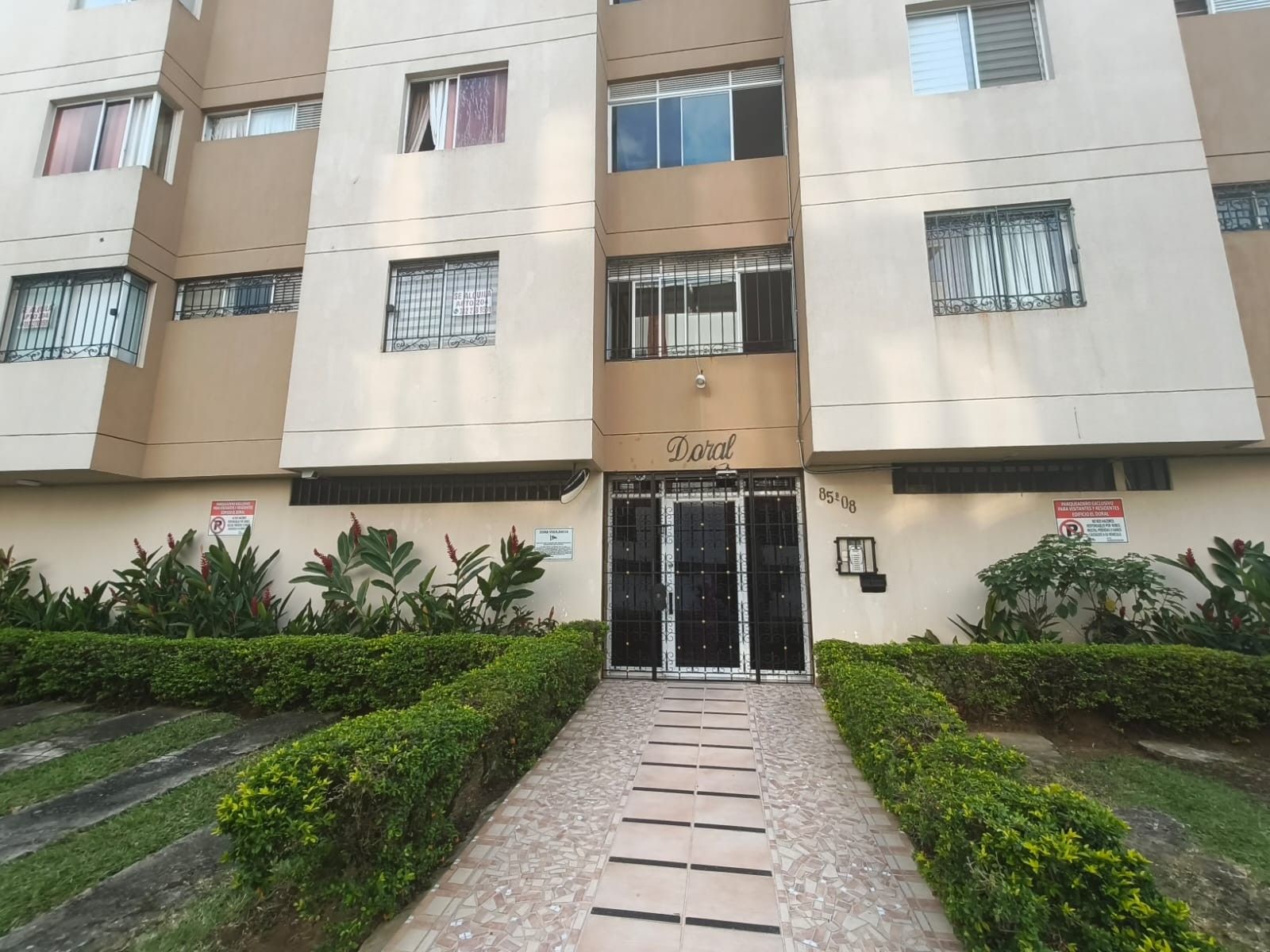 Apartamento en arriendo Valle Del Cauca Cali El Ingenio 85 m2 Habitaciones 2 Baños 2 Garajes 1 Precio $2500000