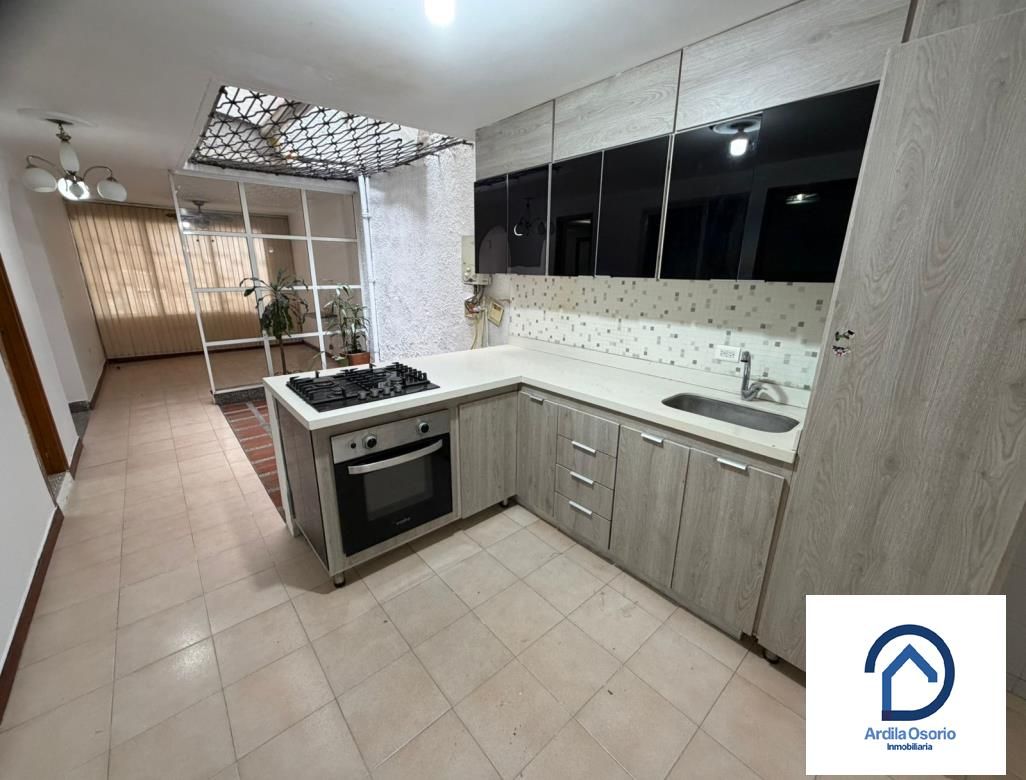 Casa en arriendo Antioquia Medellín Las Playas 130 m2 Habitaciones 3 Baños 2 Garajes 1 Precio $3200000