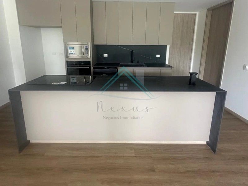 Apartamento en arriendo o venta Antioquia Rionegro Cuatro Esquinas 166 m2 Habitaciones 3 Baños 4 Garajes 1 Precio venta $1650000000 Precio arriendo $11000000