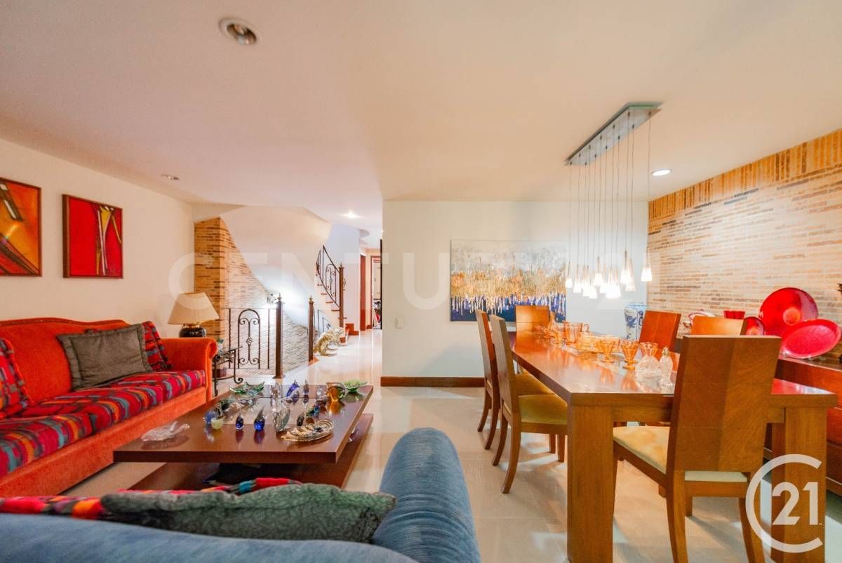 Casa en venta Antioquia Envigado Loma Del Atravesado 273 m2 Habitaciones 4 Baños 4 Garajes 4 Precio $1450000000
