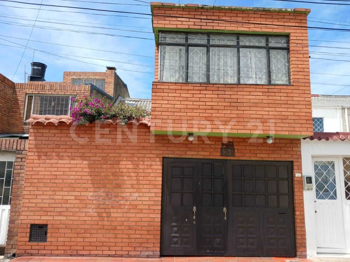 Casa en venta Cundinamarca Bogotá El Cedro 211 m2 Habitaciones 4 Baños 2 Garajes 1 Precio $530000000