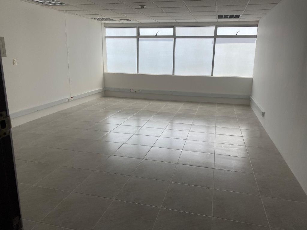 Oficina en arriendo Valle Del Cauca Cali Chipichape 37 m2 Habitaciones 0 Baños 1 Garajes 2 Precio $3000000