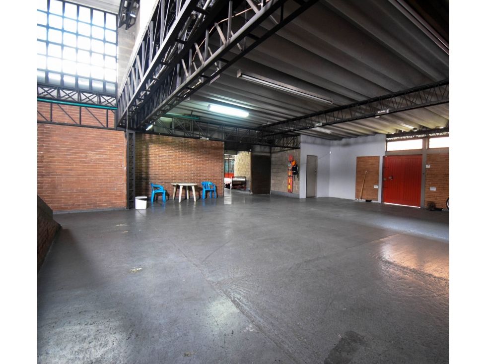 Lote en venta Cundinamarca Bogotá Polo Club 360 m2 Habitaciones 0 Baños 4 Garajes 15 Precio $8000000000