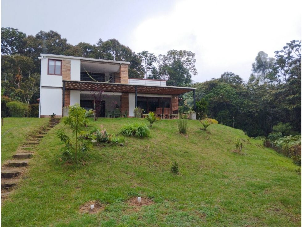 Casa Campestre en venta Antioquia El Retiro El Retiro 230 m2 Habitaciones 4 Baños 3 Garajes 8 Precio $1488000000