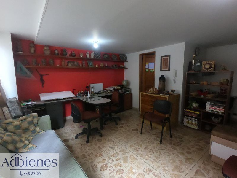 Oficina en arriendo Antioquia Medellín Rosales 40 m2 Habitaciones 0 Baños 1 Garajes 0 Precio $2500000