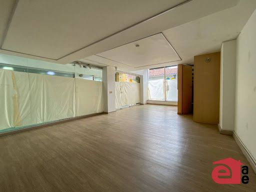 Oficina en arriendo Antioquia Envigado Zona Centro 80 m2 Habitaciones 0 Baños 1 Garajes 0 Precio $9600000