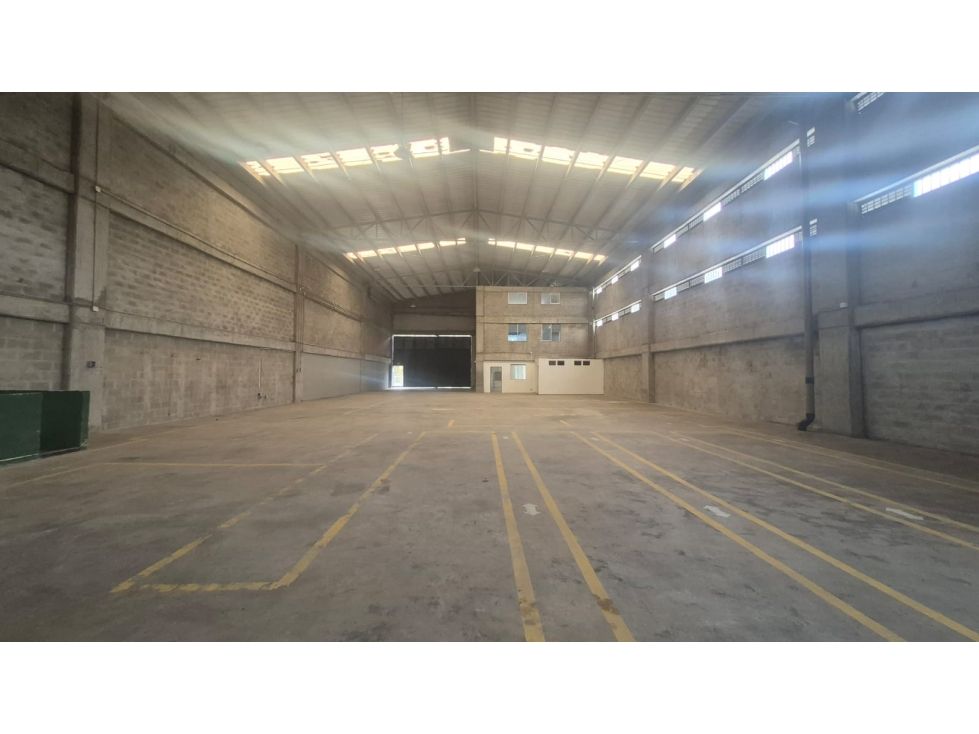 Bodega en arriendo Antioquia La Estrella La Estrella 1011 m2 Habitaciones 0 Baños 3 Garajes 2 Precio $34000000