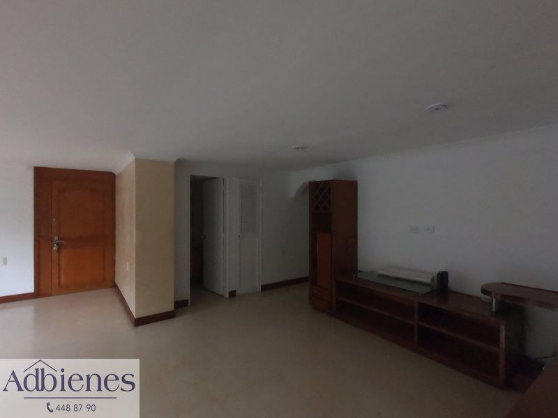 Apartamento en arriendo Antioquia Medellín Laureles 150 m2 Habitaciones 3 Baños 3 Garajes 0 Precio $4600000