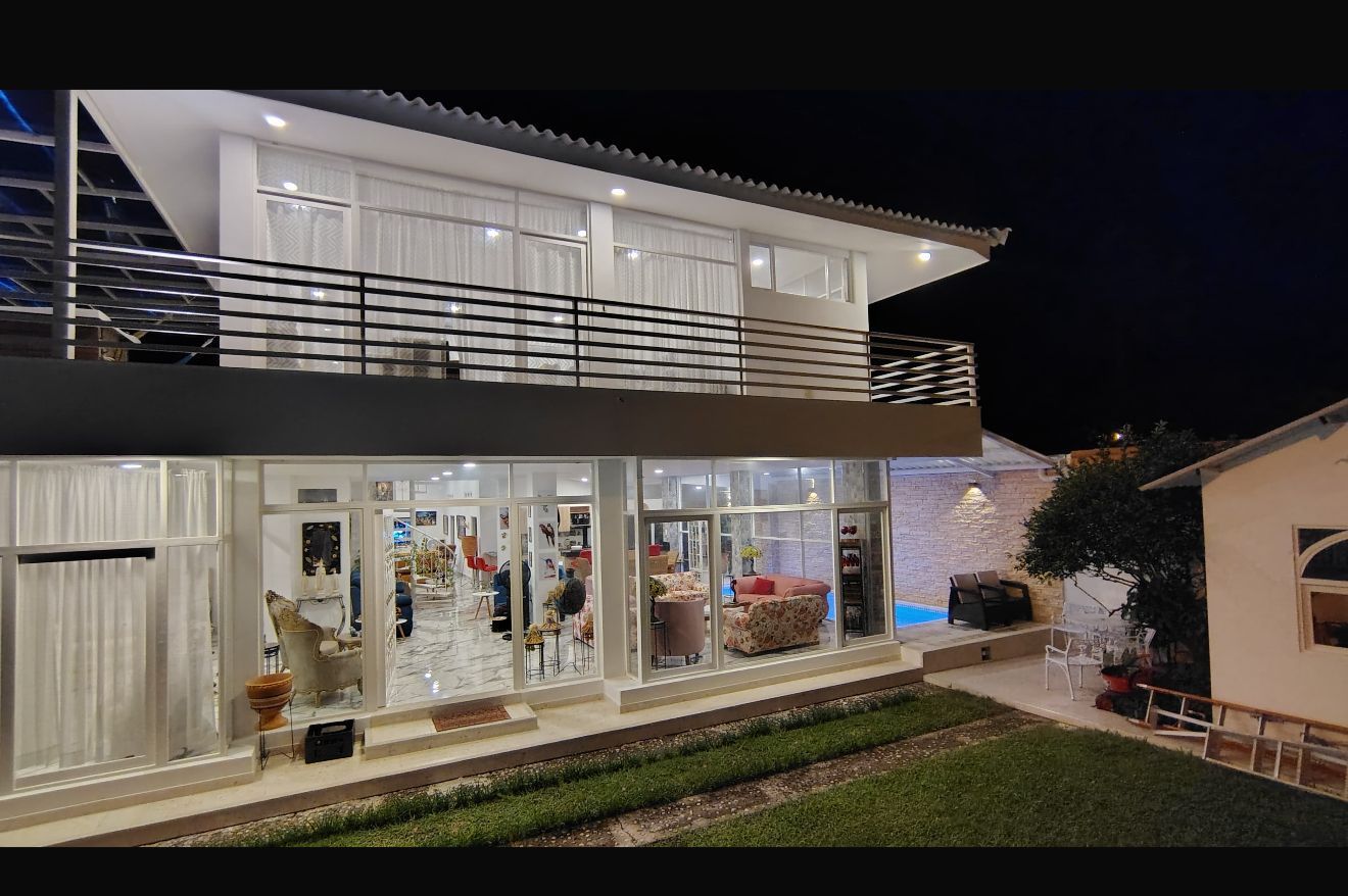 Casa Campestre en arriendo o venta Tolima Mariquita Las Palmeras 400 m2 Habitaciones 6 Baños 6 Garajes 2 Precio venta $980000000 Precio arriendo $5000000