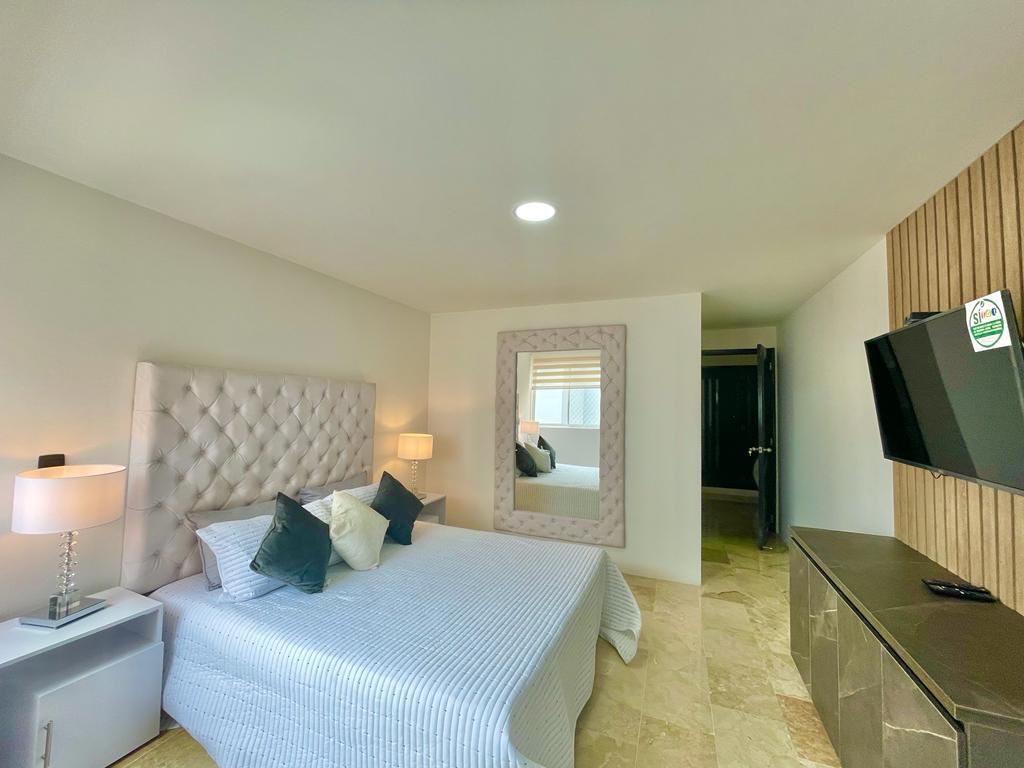 Apartamento en venta Antioquia Medellín Laureles 450 m2 Habitaciones 4 Baños 6 Garajes 3 Precio $1800000000