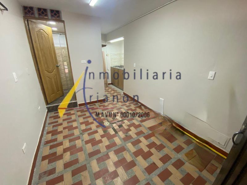 Apartaestudio en arriendo Antioquia Medellín Las Violetas 30 m2 Habitaciones 1 Baños 1 Garajes 0 Precio $1300000