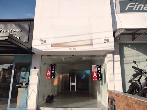 Local en arriendo Santander Floridablanca Cañaveral 170 m2 Habitaciones 0 Baños 2 Garajes 0 Precio $5800000