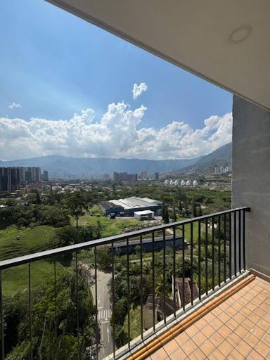 Apartamento en venta Antioquia Bello Los Sauces 78 m2 Habitaciones 3 Baños 2 Garajes 1 Precio $350000000