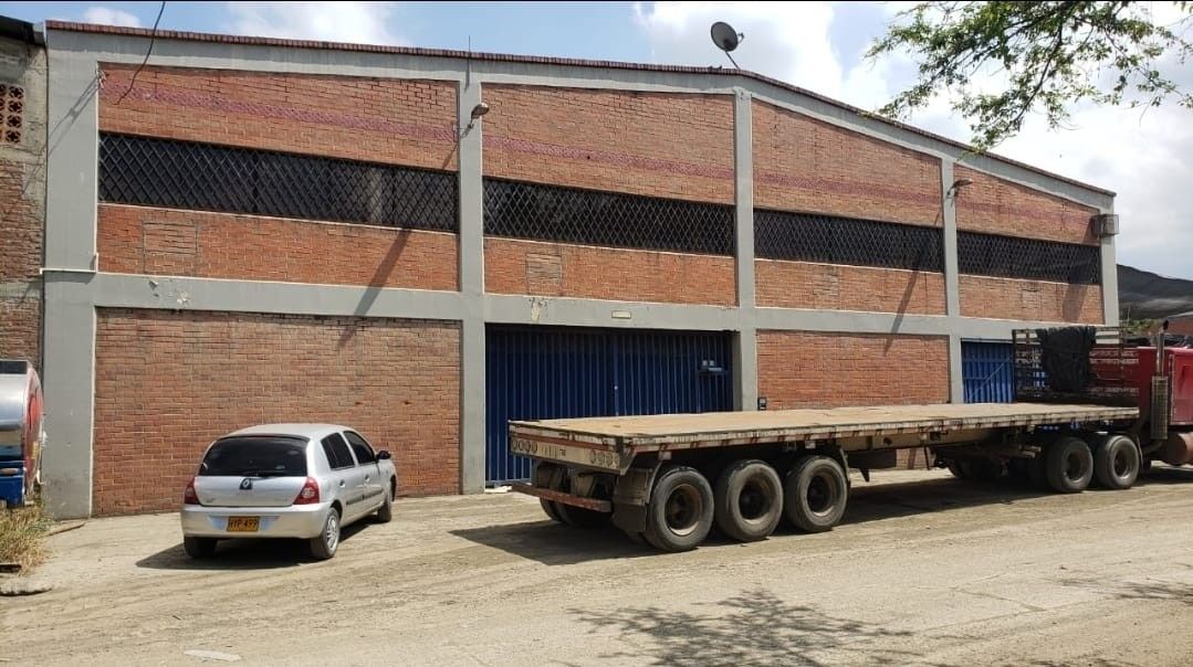 Bodega en venta Valle Del Cauca Yumbo Yumbo 1343 m2 Habitaciones 0 Baños 5 Garajes 10 Precio $2100000000