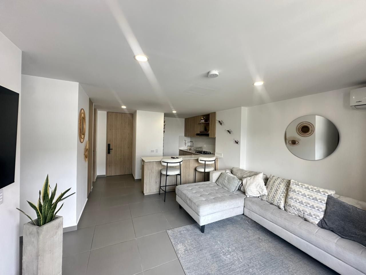 Apartamento en arriendo Antioquia Medellín Shellmar 80 m2 Habitaciones 3 Baños 2 Garajes 1 Precio $5000000