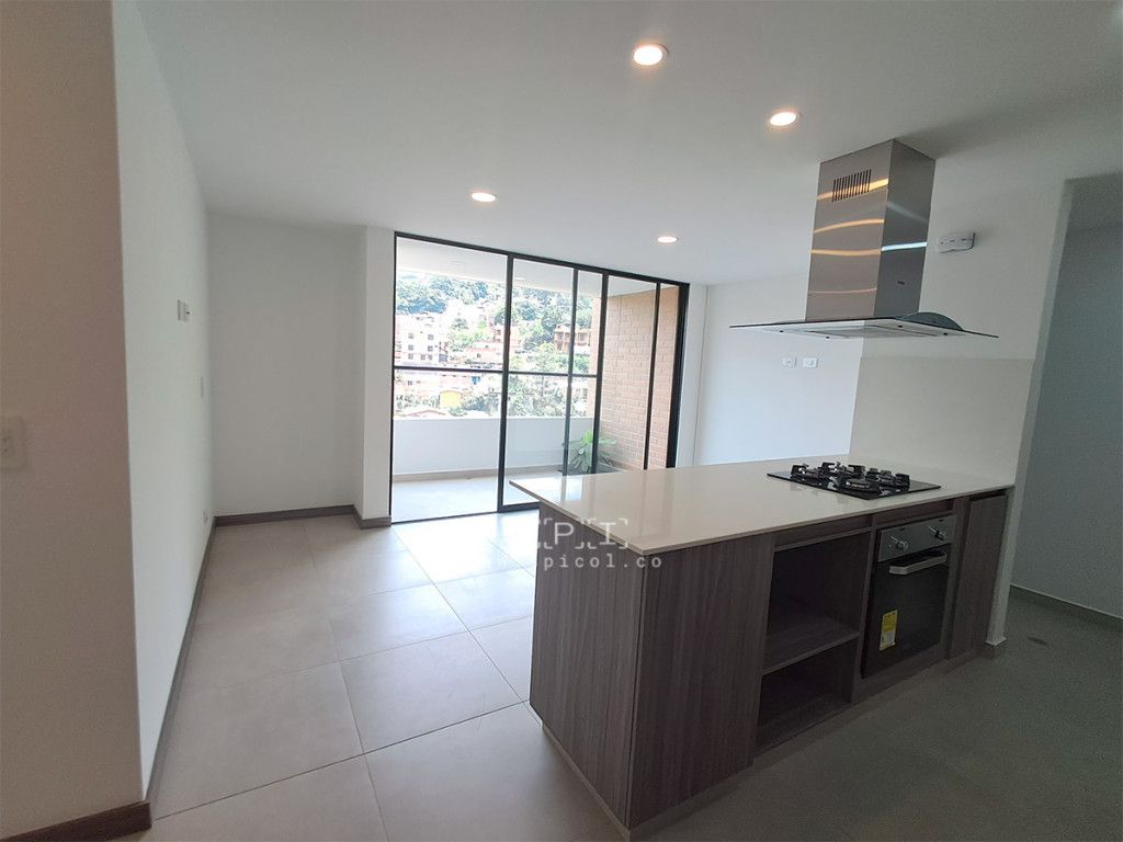 Apartamento en arriendo Antioquia Envigado El Chinguí 75 m2 Habitaciones 3 Baños 2 Garajes 1 Precio $3700000