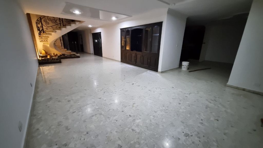 Casa en arriendo Valle Del Cauca Cali El Ingenio 450 m2 Habitaciones 4 Baños 5 Garajes 4 Precio $6000000