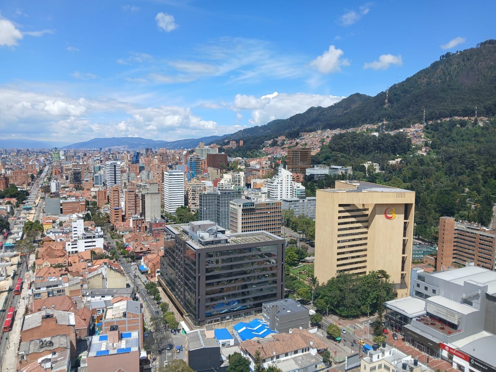 Apartamento en arriendo Cundinamarca Bogotá Samper 62 m2 Habitaciones 2 Baños 2 Garajes 2 Precio $3500000