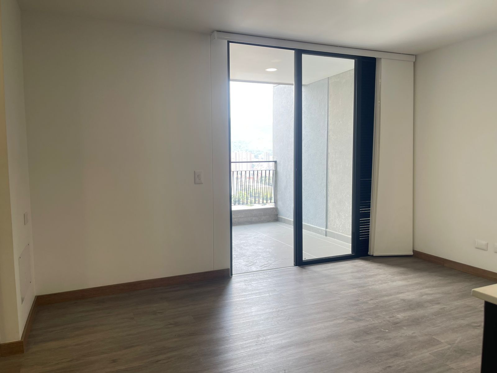 Apartamento en arriendo Antioquia Envigado Las Casitas 60 m2 Habitaciones 2 Baños 2 Garajes 1 Precio $3750000