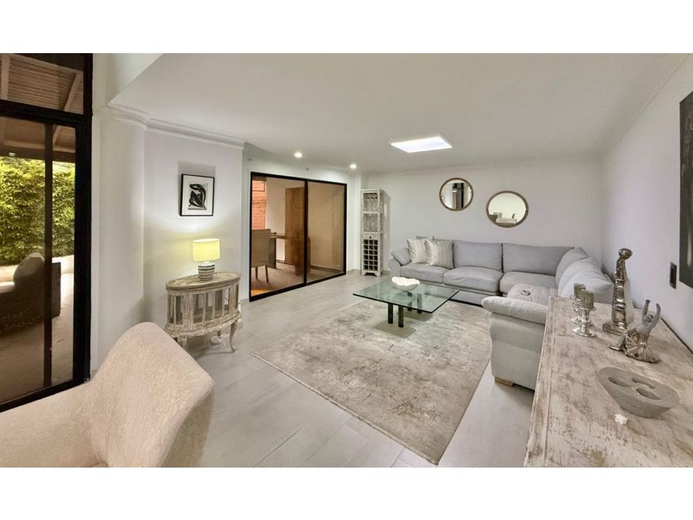 Casa en venta Antioquia Medellín El Tesoro 330 m2 Habitaciones 4 Baños 5 Garajes 1 Precio $0