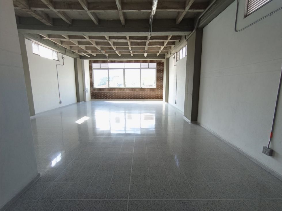 Bodega en arriendo Antioquia Medellín San Bernardo 190 m2 Habitaciones 0 Baños 2 Garajes 0 Precio $7600000
