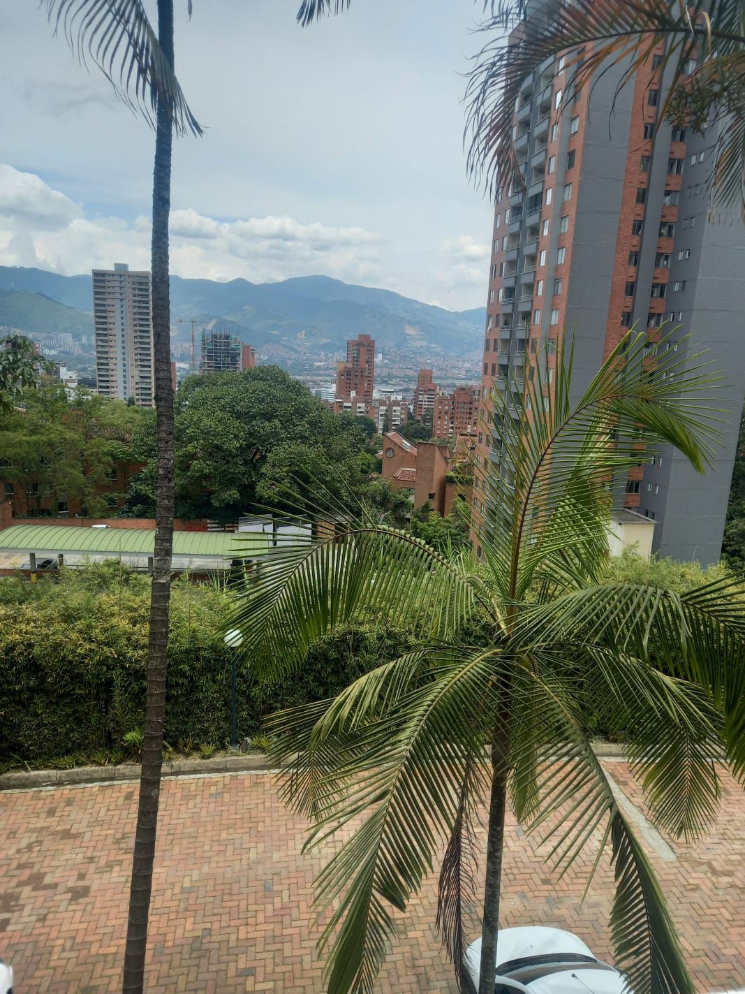 Apartamento en arriendo Antioquia Medellín El Tesoro 63 m2 Habitaciones 3 Baños 2 Garajes 1 Precio $3300000