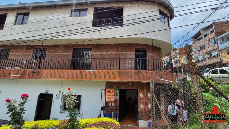 Casa en venta Antioquia Medellín La Esperanza 200 m2 Habitaciones 6 Baños 5 Garajes 0 Precio $900000000