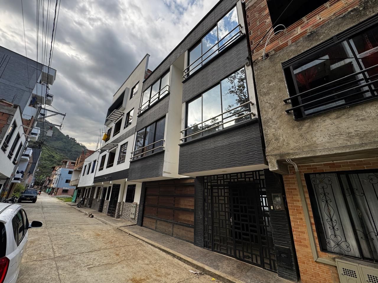 Casa en venta Antioquia Amagá 14 De Julio 165 m2 Habitaciones 6 Baños 4 Garajes 2 Precio $715000000