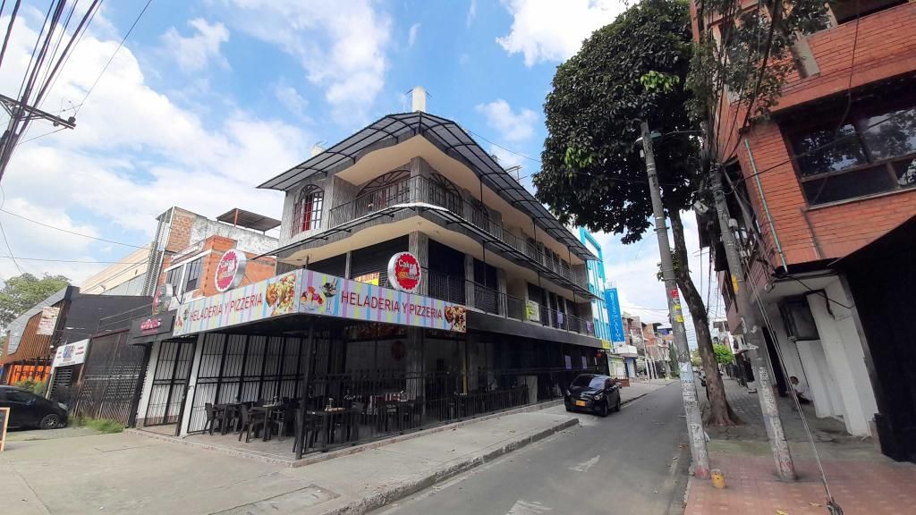 Local en arriendo Valle Del Cauca Cali Calima 37 m2 Habitaciones 0 Baños 1 Garajes 0 Precio $960000