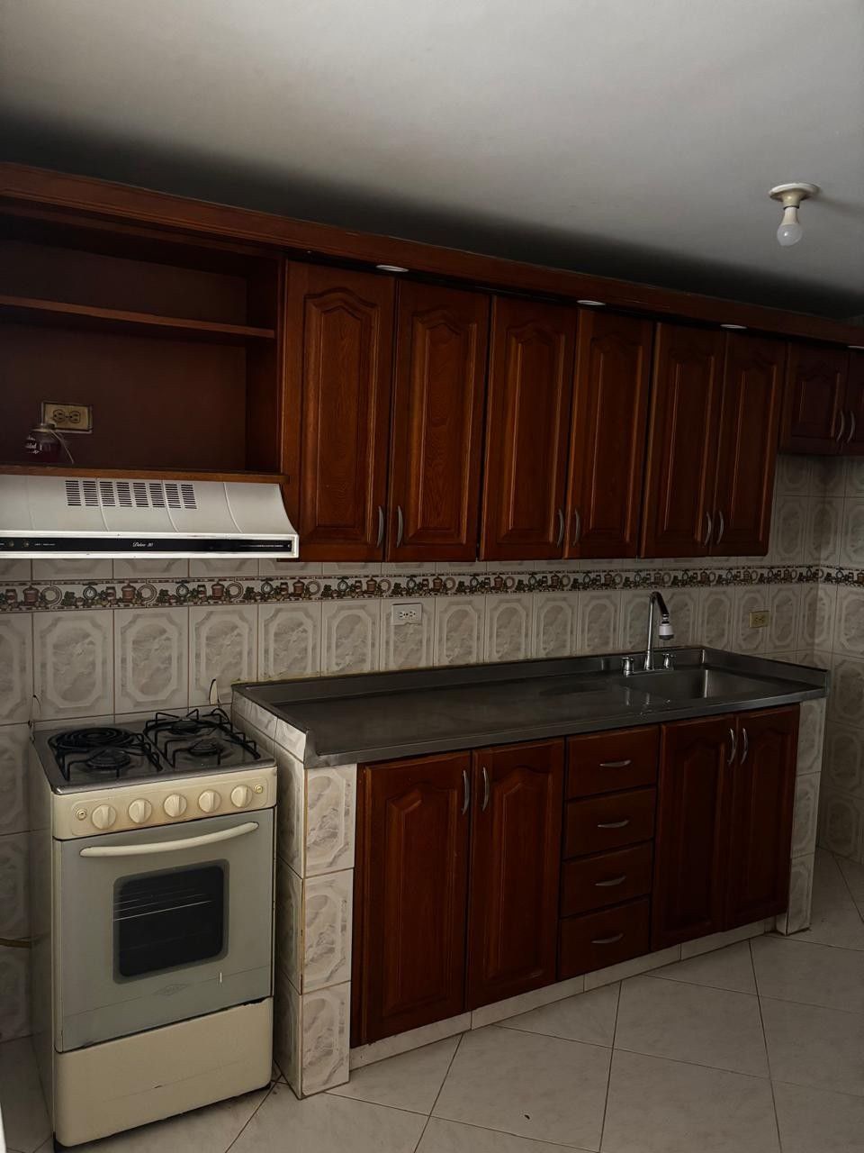 Casa en arriendo Antioquia Itagüí La Esmeralda 120 m2 Habitaciones 4 Baños 2 Garajes 0 Precio $2300000