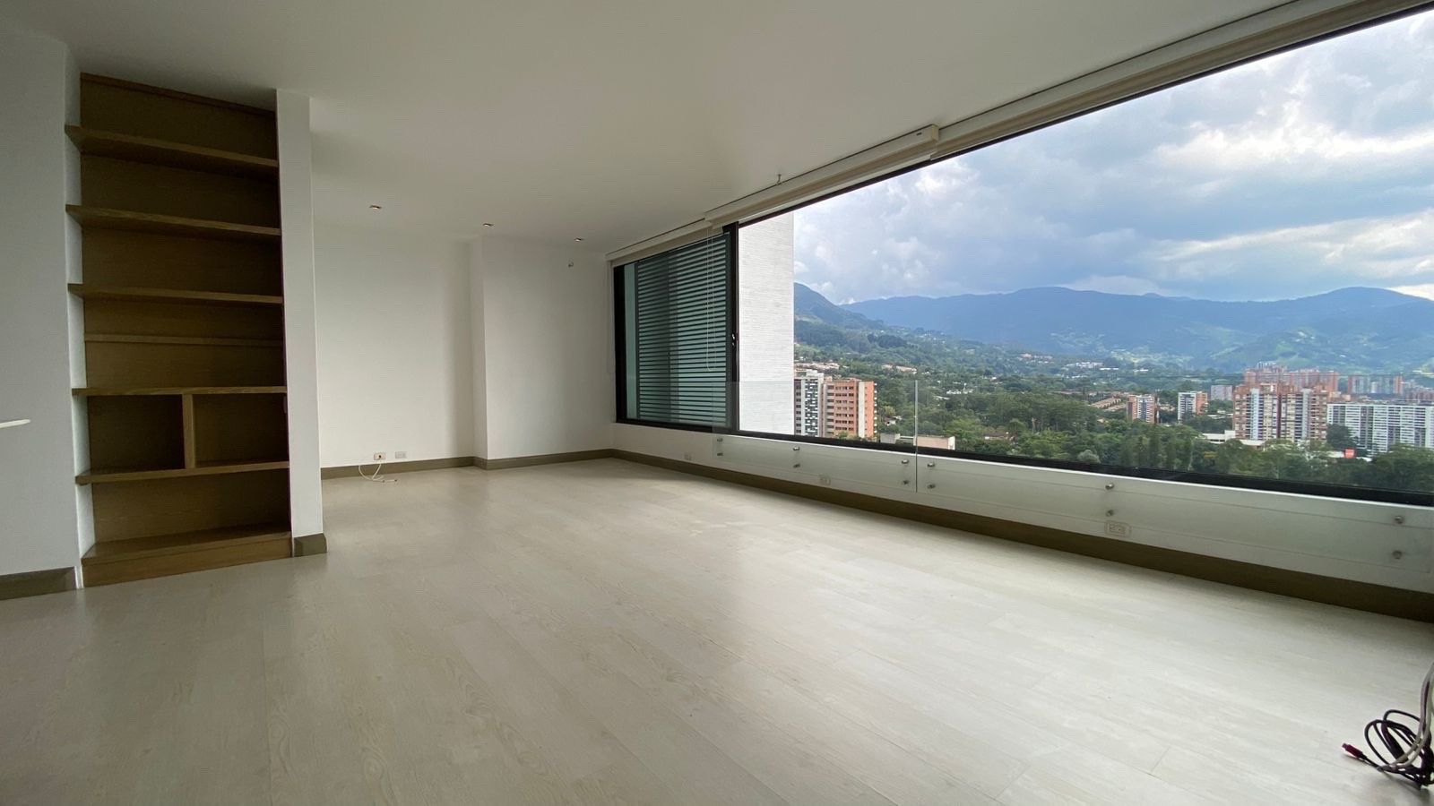 Apartamento en arriendo Antioquia Medellín San Lucas 90 m2 Habitaciones 1 Baños 2 Garajes 2 Precio $6000000