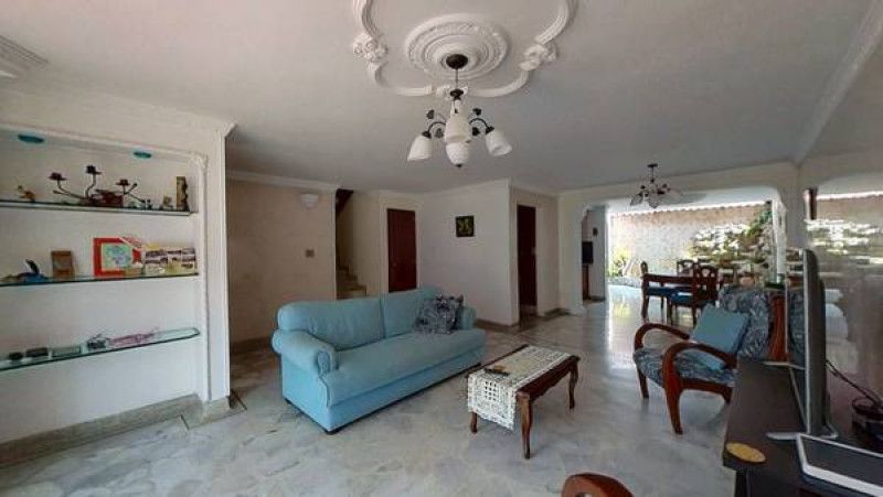Casa en venta Valle Del Cauca Cali La Cascada 188 m2 Habitaciones 4 Baños 3 Garajes 1 Precio $800000000