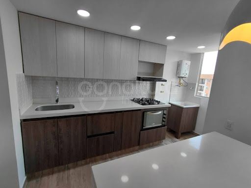 Apartamento en arriendo Antioquia Sabaneta Los Alcázares 60 m2 Habitaciones 3 Baños 2 Garajes 1 Precio $2550000