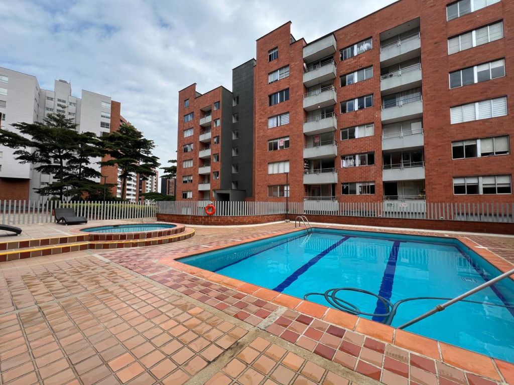 Apartamento en arriendo Antioquia Envigado Uribe Ángel 128 m2 Habitaciones 3 Baños 3 Garajes 1 Precio $5000000