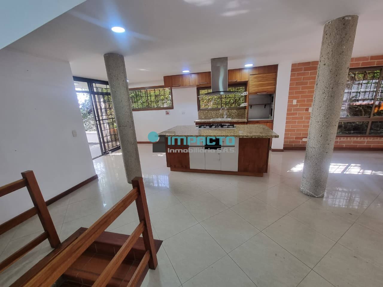 Casa en arriendo Antioquia Sabaneta Vegas De La Doctora 216 m2 Habitaciones 4 Baños 4 Garajes 3 Precio $8500000