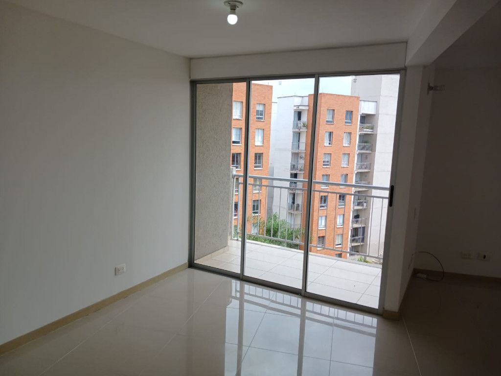 Apartamento en arriendo Valle Del Cauca Cali Lili 80 m2 Habitaciones 3 Baños 2 Garajes 2 Precio $2110000