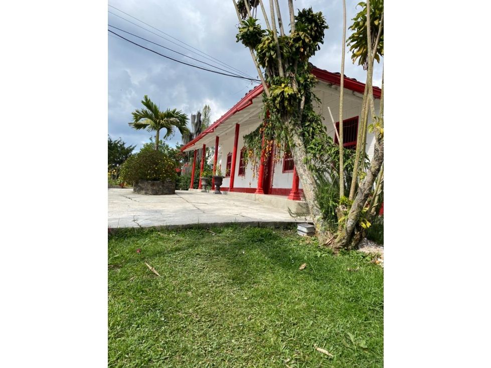 Casa en venta Antioquia Envigado Loma Del Atravesado 193 m2 Habitaciones 5 Baños 2 Garajes 6 Precio $2500000000