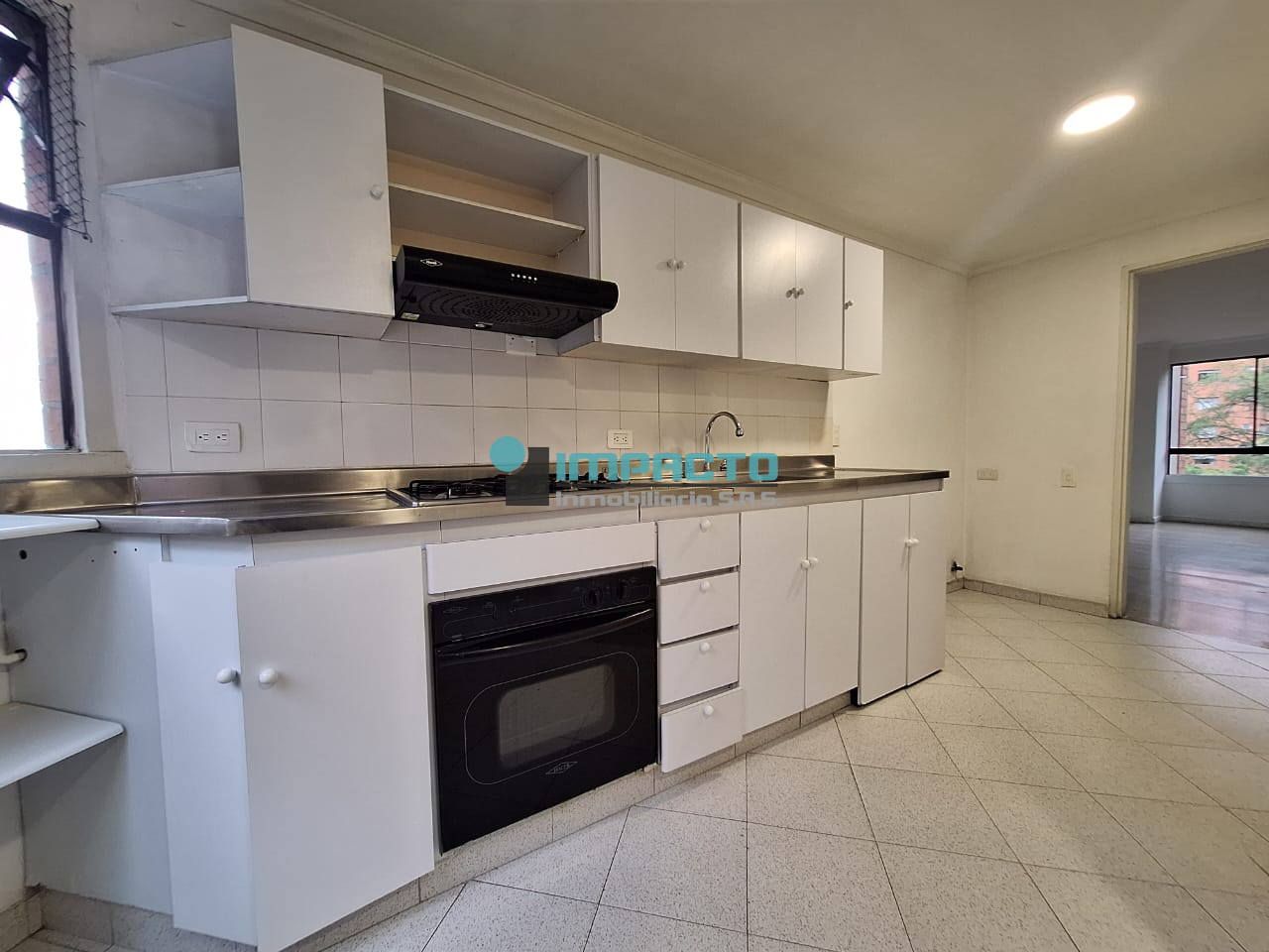 Apartamento en arriendo Antioquia Medellín El Tesoro 137 m2 Habitaciones 3 Baños 2 Garajes 1 Precio $6000000