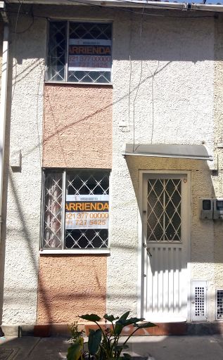 Casa en arriendo Cundinamarca Bogotá Santa Barbara Occidental 94 m2 Habitaciones 2 Baños 1 Garajes 0 Precio $1150000