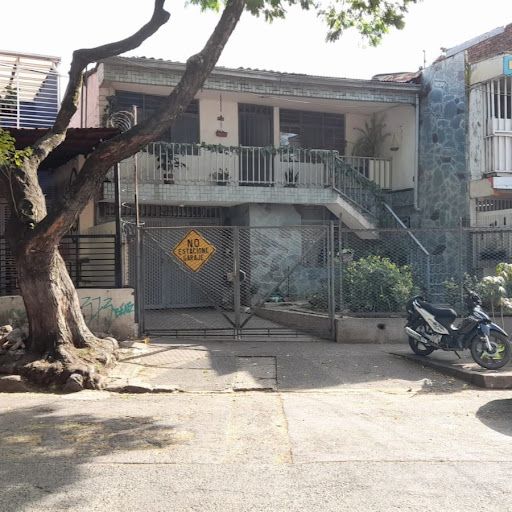 Casa en venta Valle Del Cauca Cali San Fernando Viejo 270 m2 Habitaciones 6 Baños 4 Garajes 2 Precio $700000000