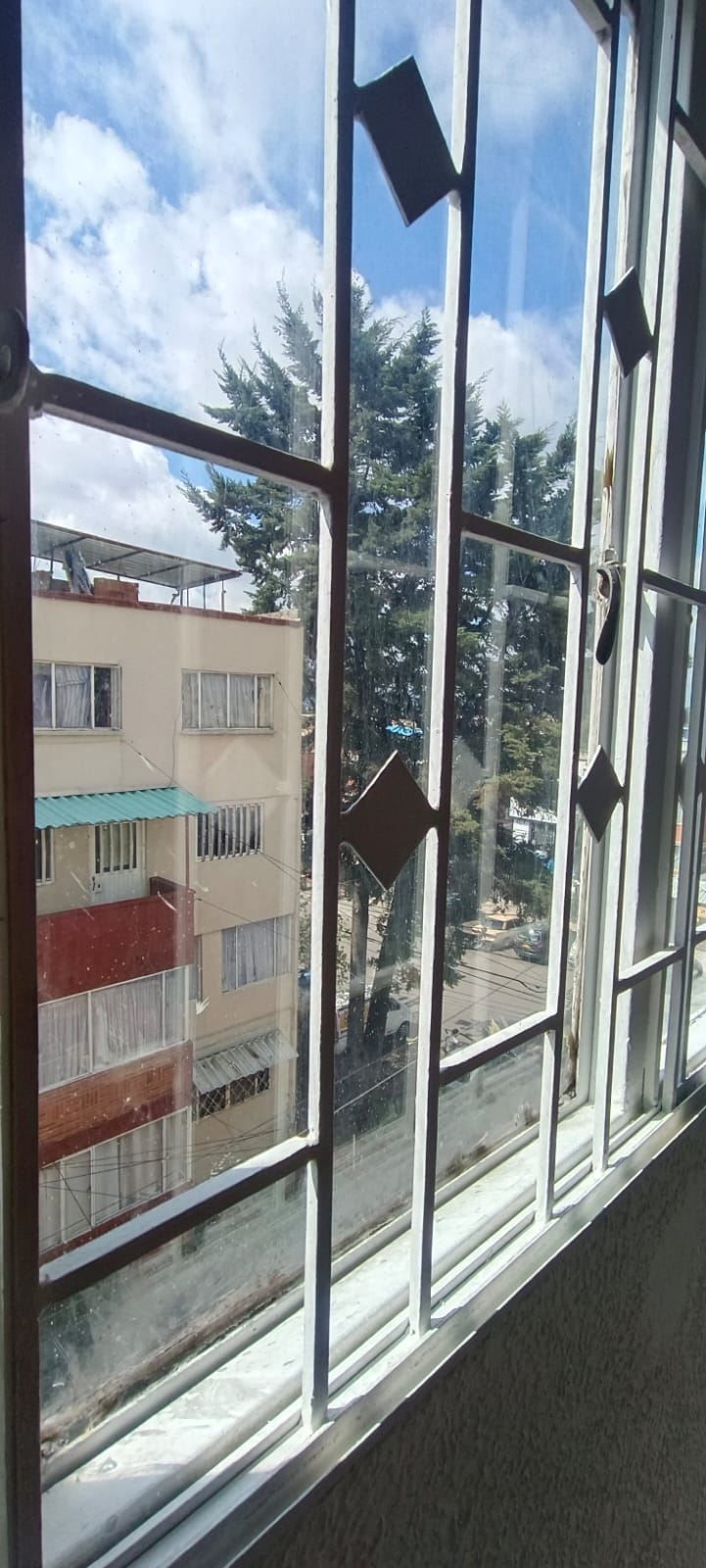 Apartamento en venta Cundinamarca Bogotá Ciudad Bachue Et I 97 m2 Habitaciones 5 Baños 2 Garajes 0 Precio $310000000