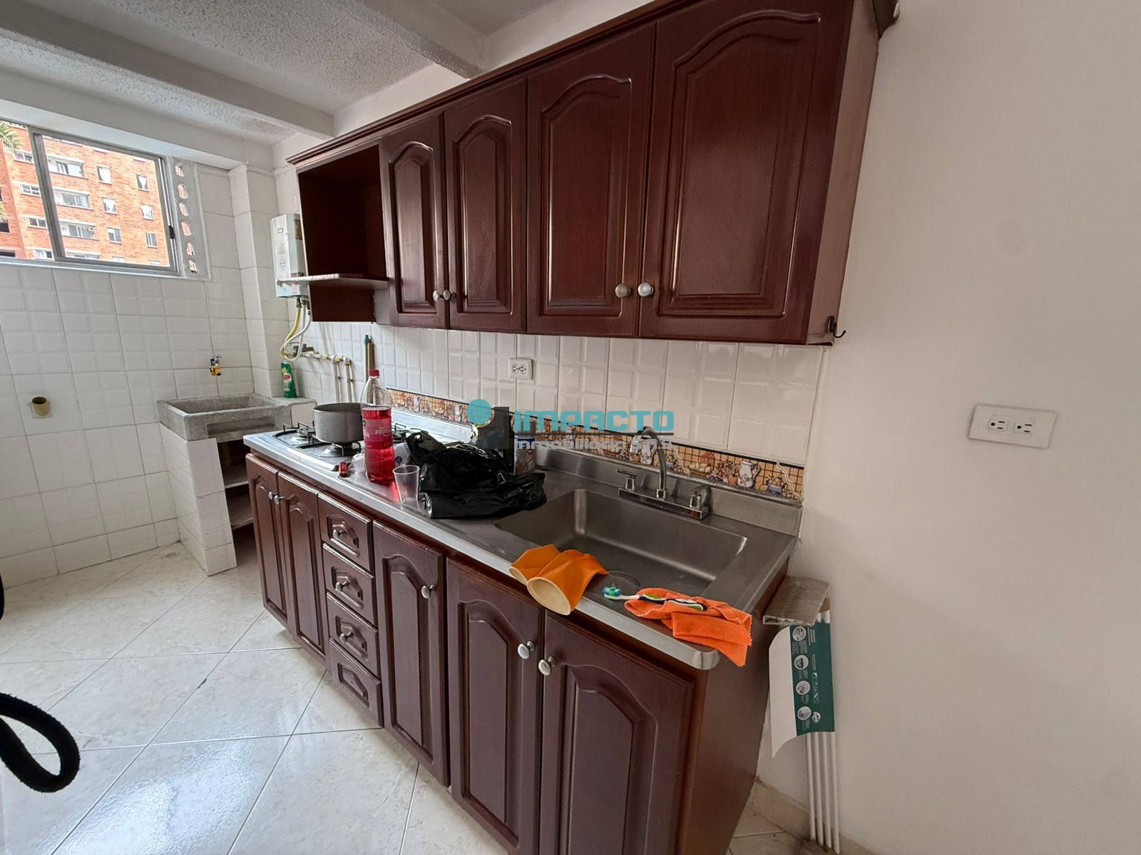 Apartamento en arriendo Antioquia Medellín Los Colores 75 m2 Habitaciones 3 Baños 2 Garajes 1 Precio $2600000