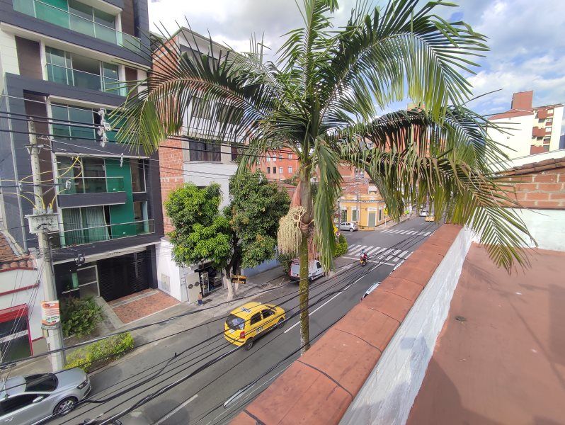 Casa en arriendo Antioquia Medellín Lorena 130 m2 Habitaciones 4 Baños 2 Garajes 0 Precio $3800000